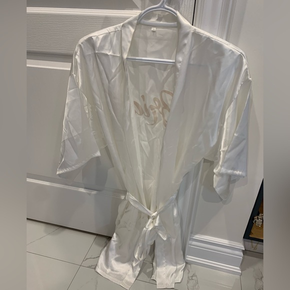 Bridal white robe. Size medium. Perfect to wear during hair and makeup day of! - Picture 2 of 2